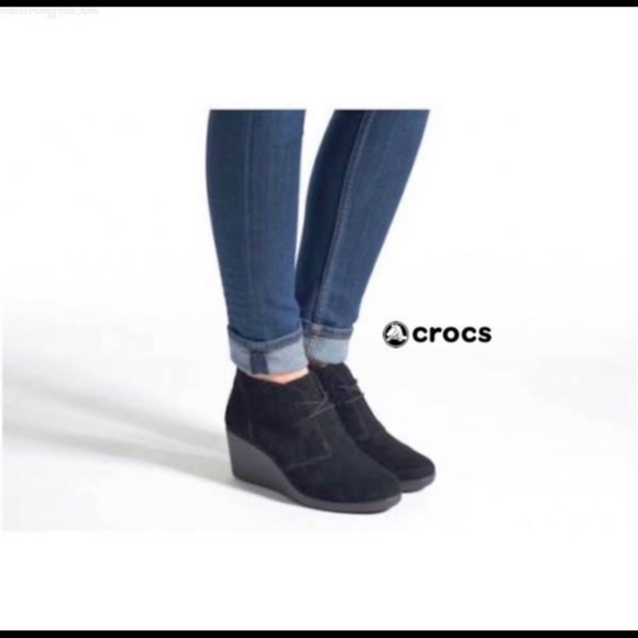 crocs wedge boots